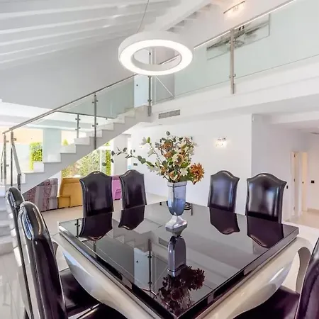 Villa Ohana2 Luxury Malaga